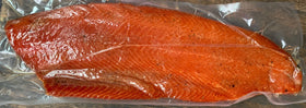 Gebeizter & kalt geräucherter Lachs - im Ganzen mit Haut - kumitzborgo.shop