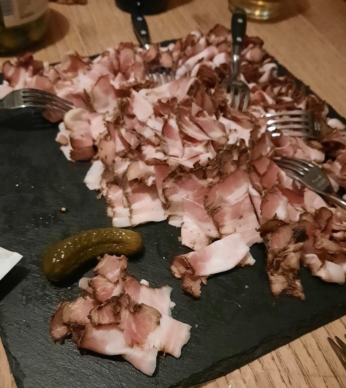 Traditioneller österreichischer Bauernspeck – Geräuchert und würzig - kumitzborgo.shop